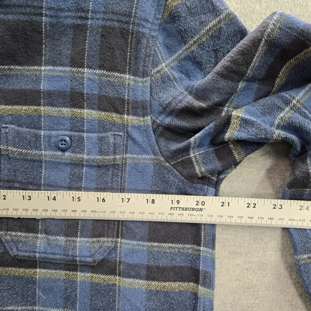 Mountain Hard Wear Men Button Up Shirt M Blue Plaid Long Sleeve‎ Flannel Work
